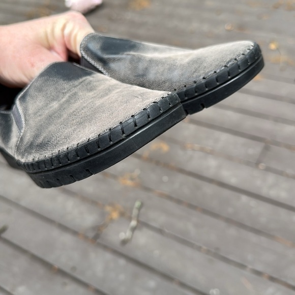 Easy Street oil burnished brown color women’s sneakers size 9 - Picture 4 of 6